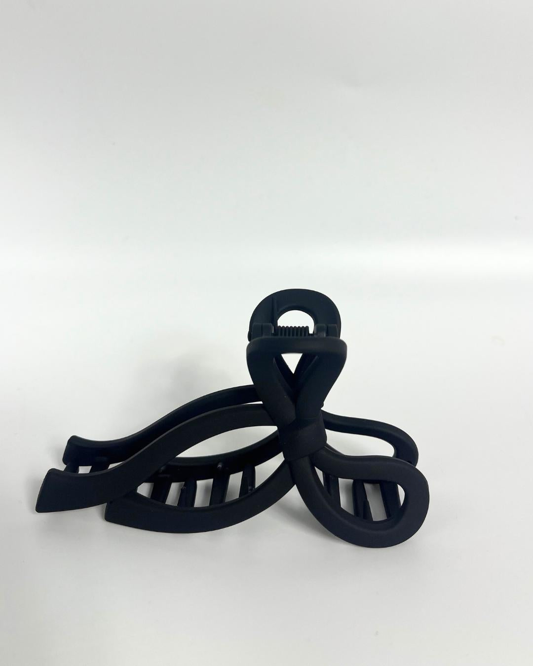 Meggilashes Bow Claw Clip