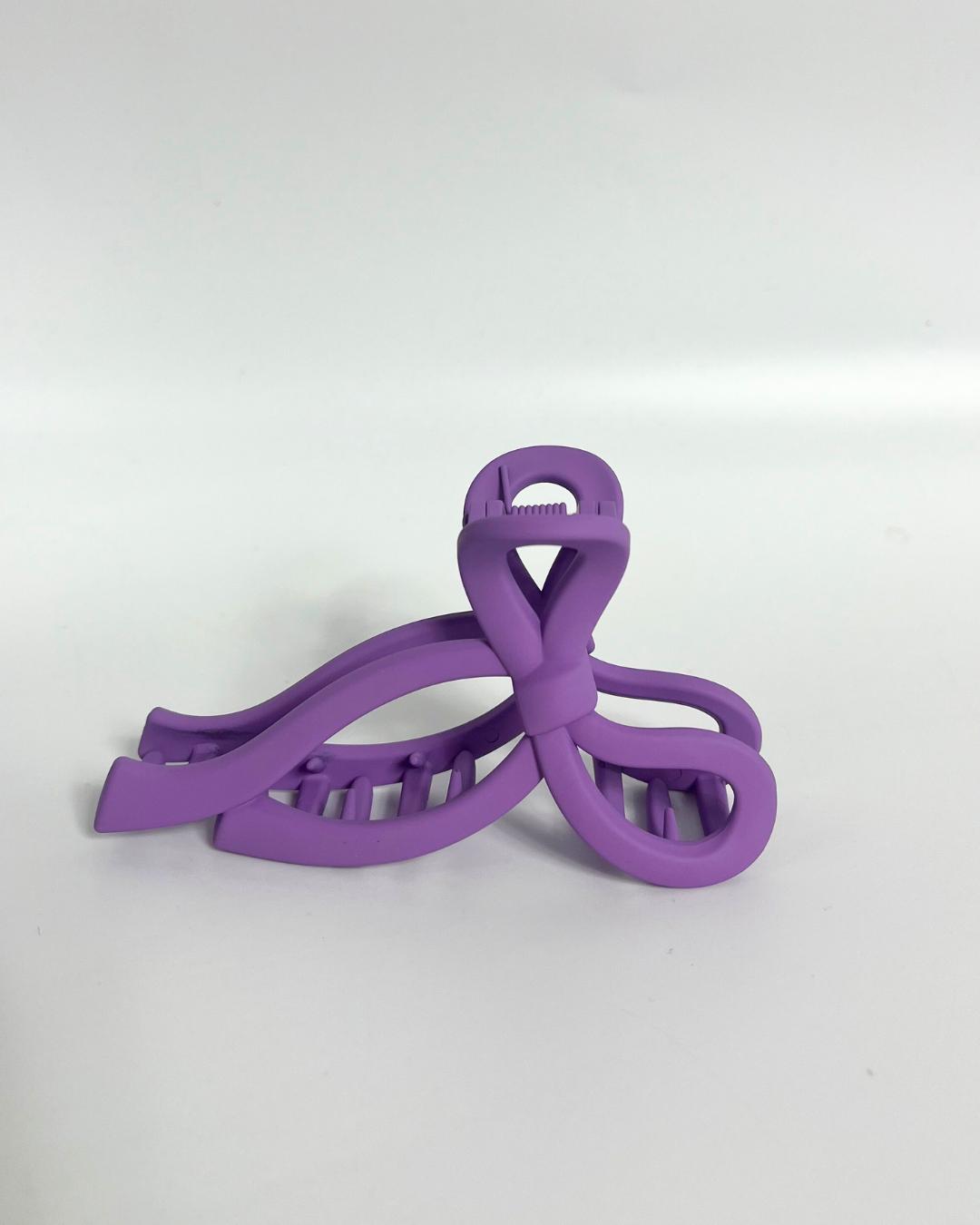 Meggilashes Bow Claw Clip