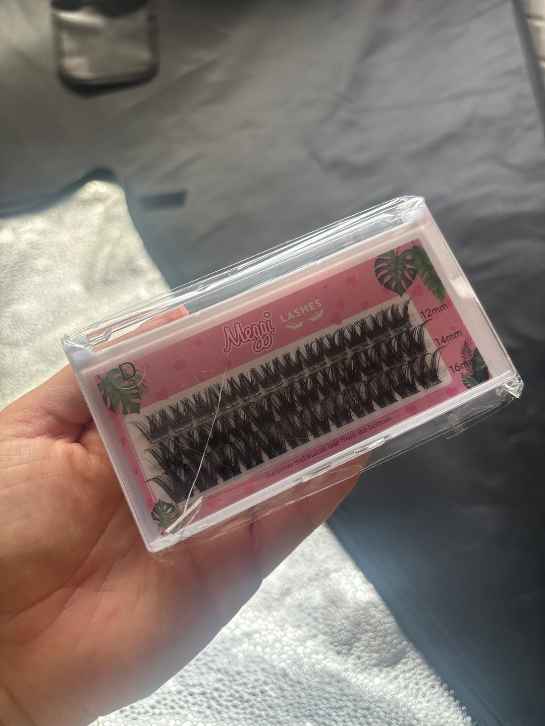 Sample D cluster lash (damaged packaging)