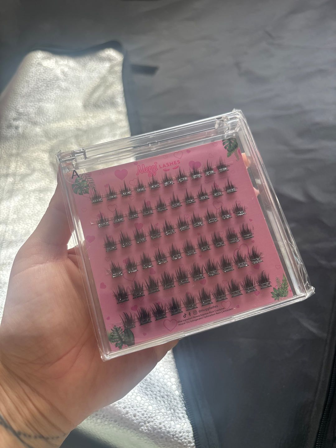 Sample A pre glued clusters *damaged packaging*